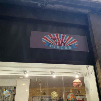 Realizzazione e installazione insegna ditta CIRCUS — Grandi formati